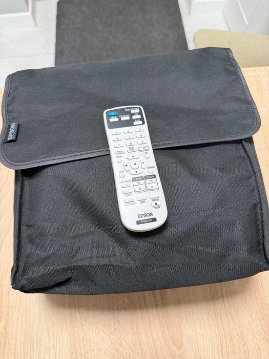 Projektor LCD Epson EB-FH52 biały FULL HD