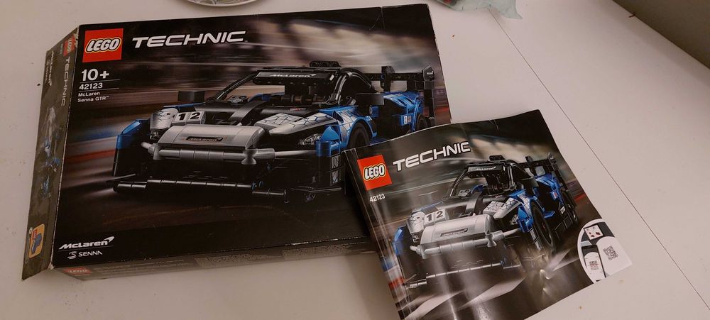 LEGO Technic McLaren Senna GTR 42123