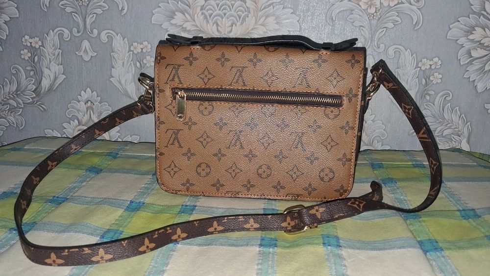 Pochette Louis Vuitton