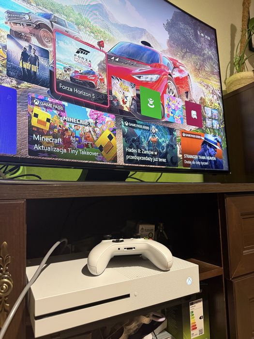 Konsola xbox one s 500GB z padem