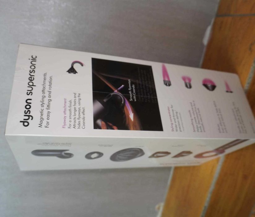 Nowa zafoliowana Inteligentny suszarka Dyson HD08