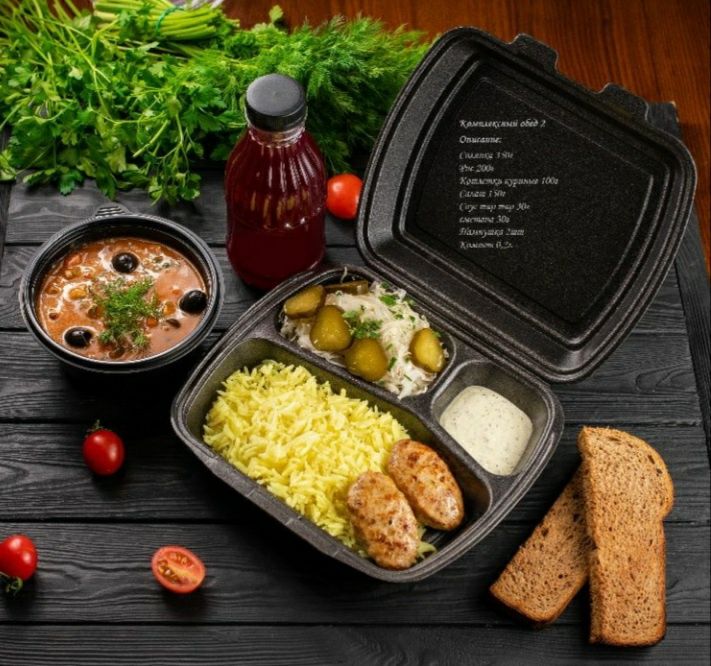 Комплексные обеды  140 грн, очень вкусные. Обеды в офис.