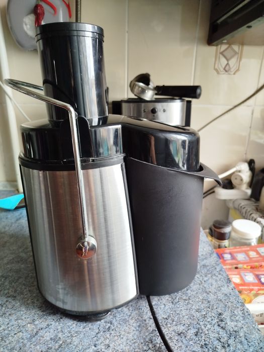 Продаю соковижималку