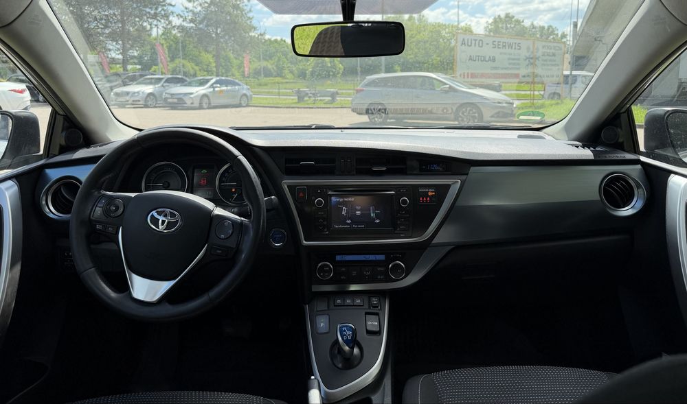Toyota auris sprowadzona
