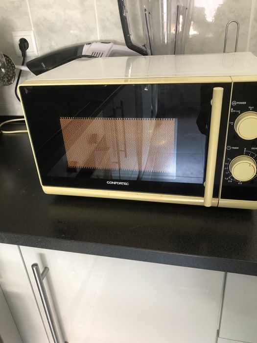 Microondas a funcionar bem marcs Confortec