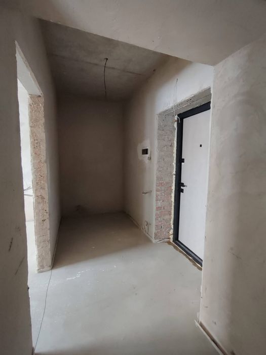 Квартира у новобудові з власним паркомісцем