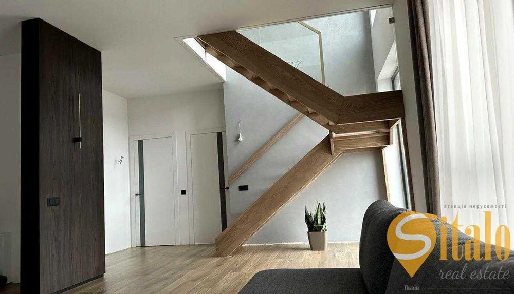 Продаж 4 кімнатної квартири, пентхаус, вулиця Героїв Крут, Новий Львів