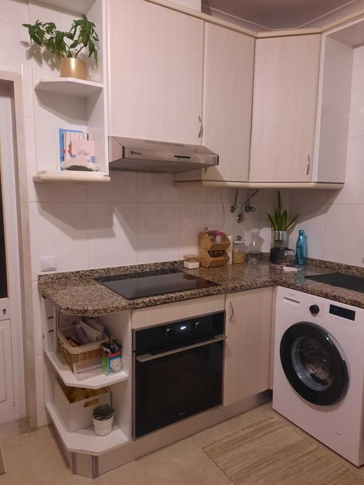 Ofereço cozinha bom estado