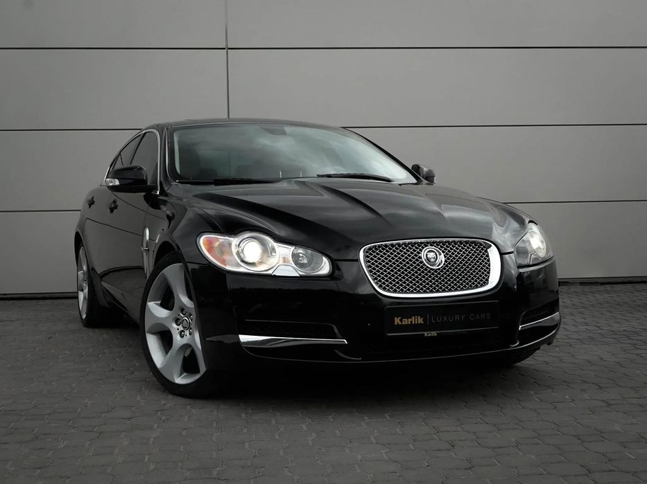 Jaguar XF