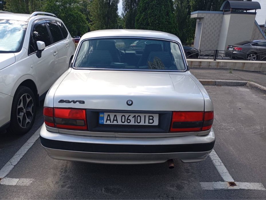 Автомобиль ВОЛГА ГАЗ 31105