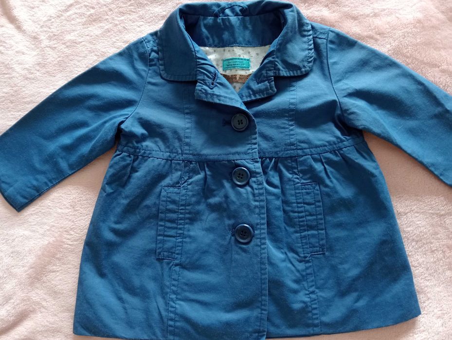 Vestidos e roupinhas de bebé 3-6 e 6-9meses.