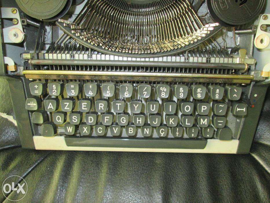 Máquina de escrever