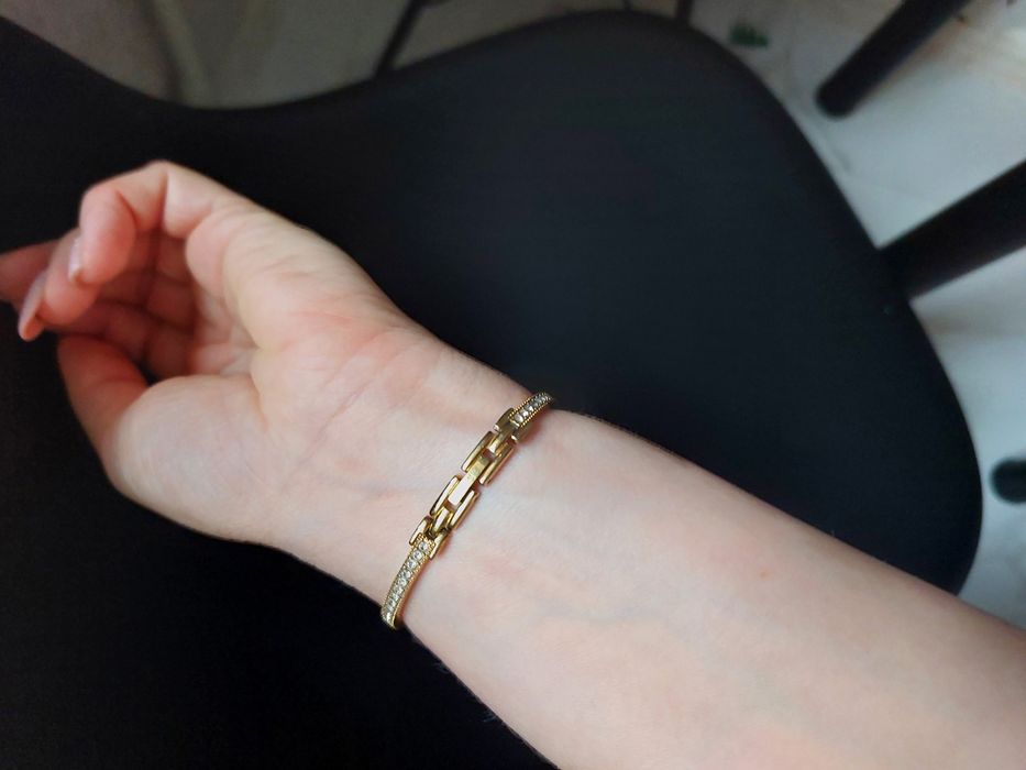 Часы наручные  из нержавеющей стали