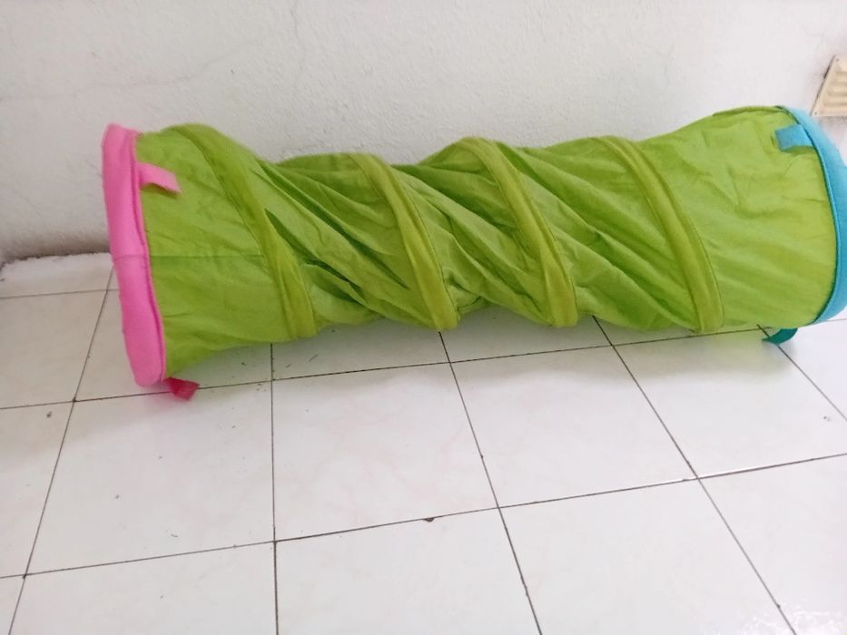 Ginasio para bebé e túnel