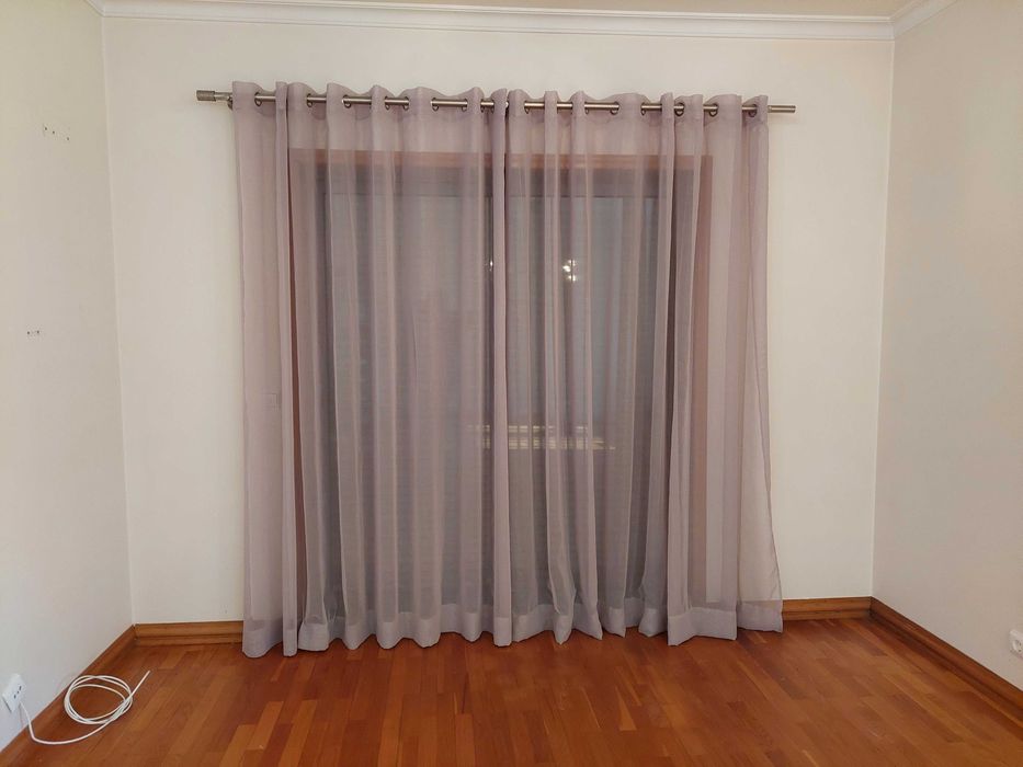 Varão de cortinado em inox + cortinado