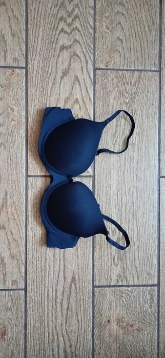 Granatowy biustonosz Flame w r. 80 B