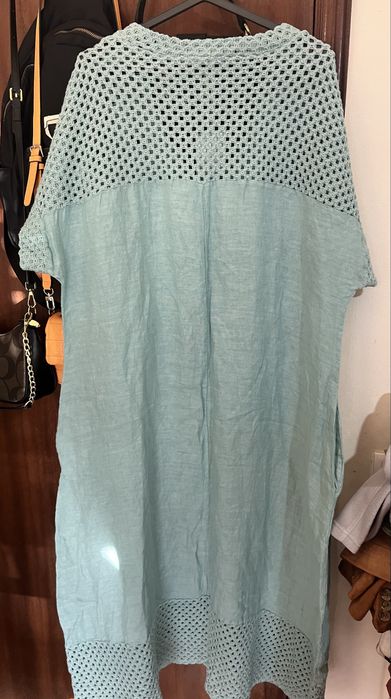 Vestido longo com crochê