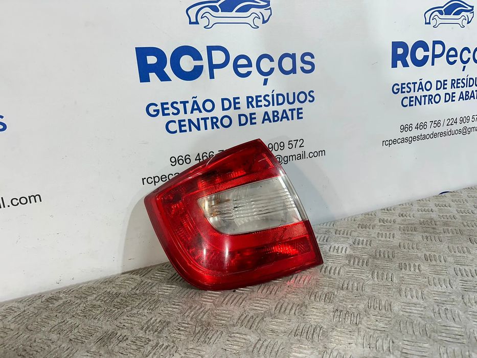 Farolim Original Esquerdo Tras Traseiro Skoda Rapid NH3 5JH945095