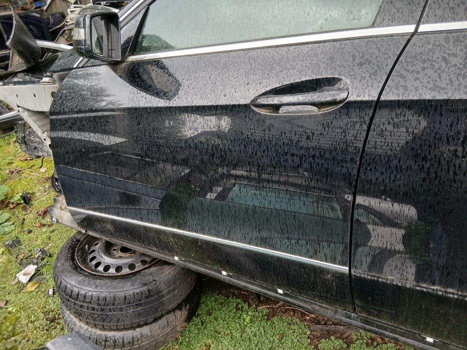 Двері ліві  mercedes w 212 колір 040 седан