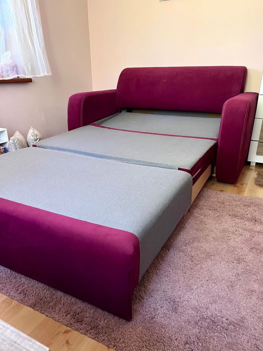 Rozkladana sofa dwuosobowa młodzieżowa kanapa roż glamour fuksja welur