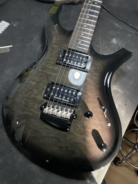 Gitara elektwyczna do nauki i dla profejsonalisty doinwestowana parker