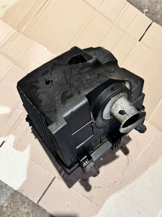 Корпус повітряного фільтра Volkswagen T4 2.5 1990-2003 року