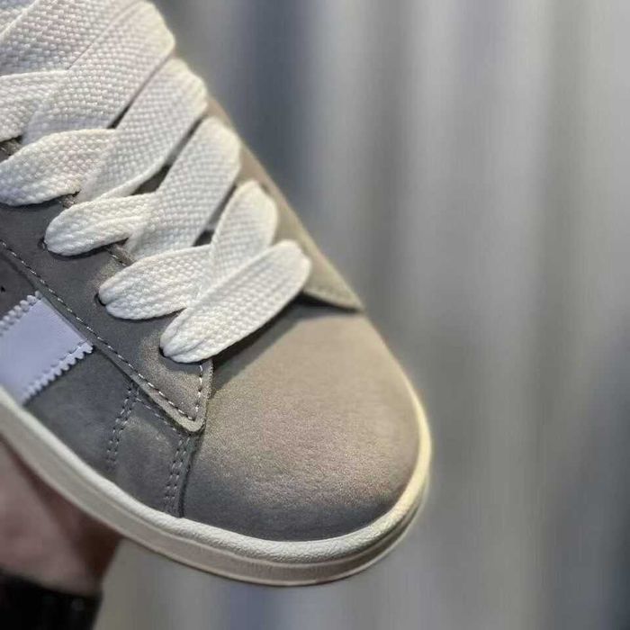 Adidas originals campus 00s 37