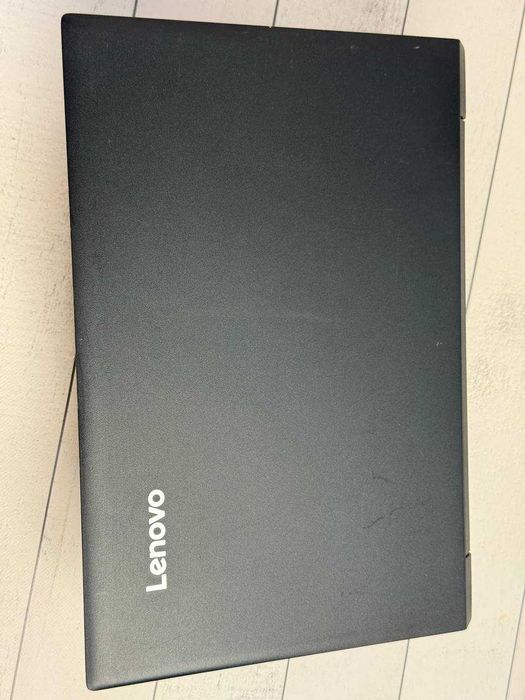 Lenovo V110-15IKB intel i5-7200U 8ram  ssd 128gb Full HD 15.6