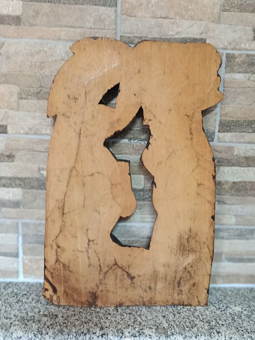 Escultura de casal africano