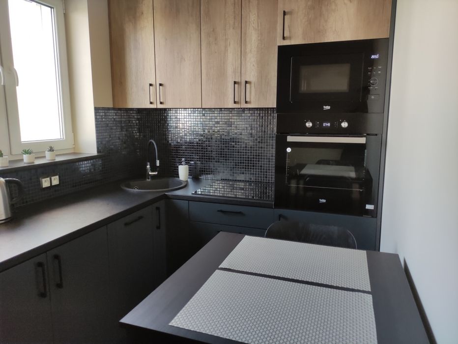 37 m² 2 pok. umeblowane 10 piętro imponujący widok obok Dworca Wileńskiego ul. Jagiellońska 42 - Widok 6