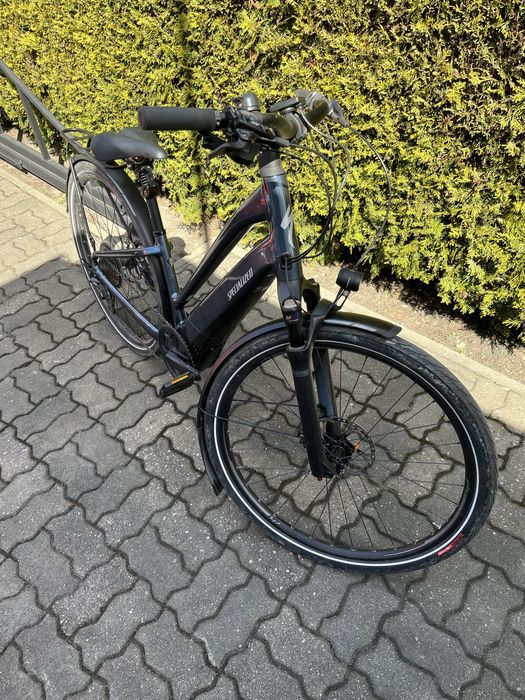 Rower elektryczny trekkingowy Specialized Como 5.0 xt