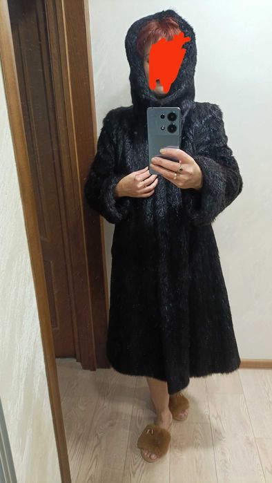 Продается шуба из нутрии (плюс шапка)