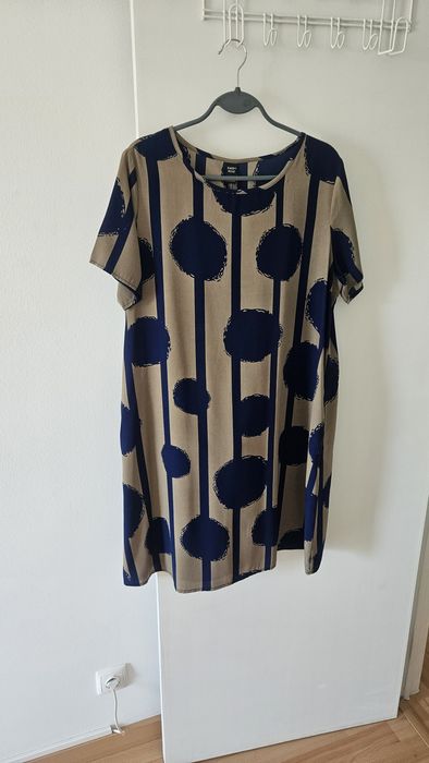 Vários vestidos em óptimo estado