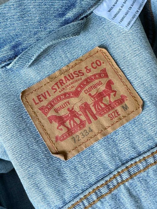 Джинсовая куртка Levi's оригинал в идеальном состоянии