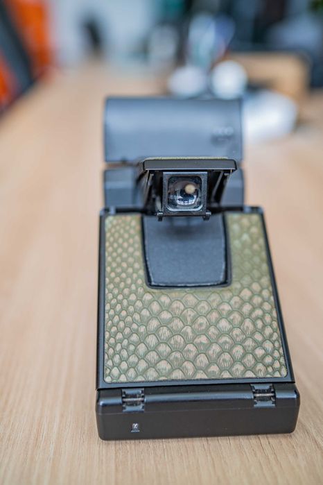 Vintage Polaroid SX-70 Sonar Land Camera Instant Film Frm JAPAN