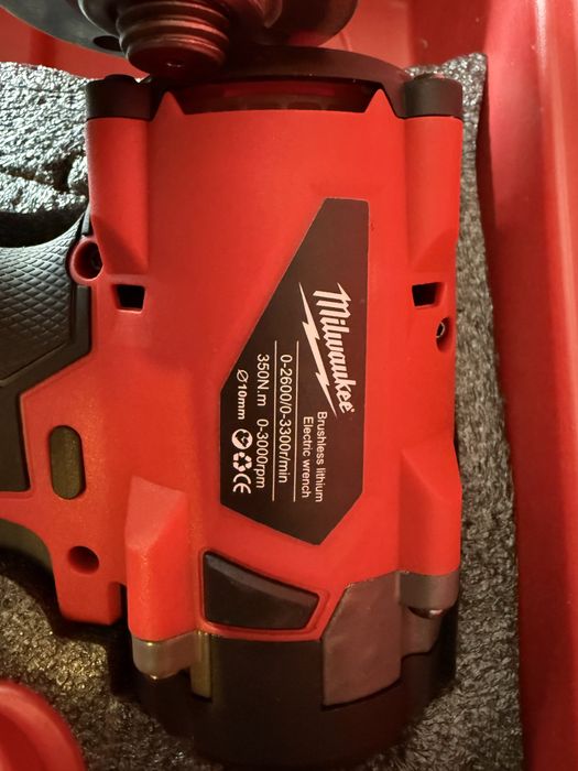 Набор аккумуляторного инструмента 3 в 1 Milwakee SET3