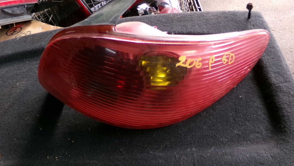 Maj66 Lampa tylna prawa peugeot 206 lift wysyłka części