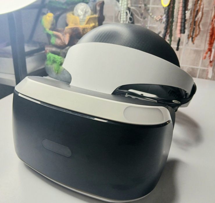 PS 4-ігрова консоль