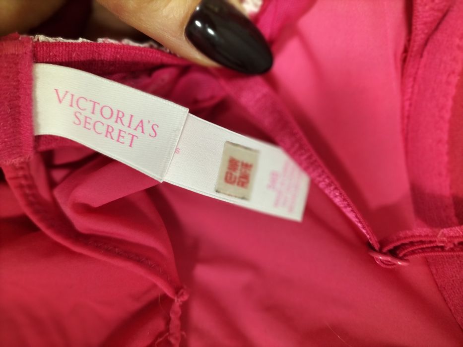 Victoria's Secret Пенюар нічна сорочка 75B/34B