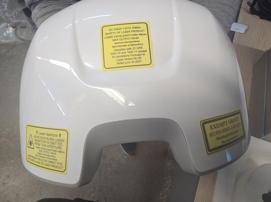 Hełm laserowy do stymulacji wzrostu włosów marki Lescolton, model LS-D613