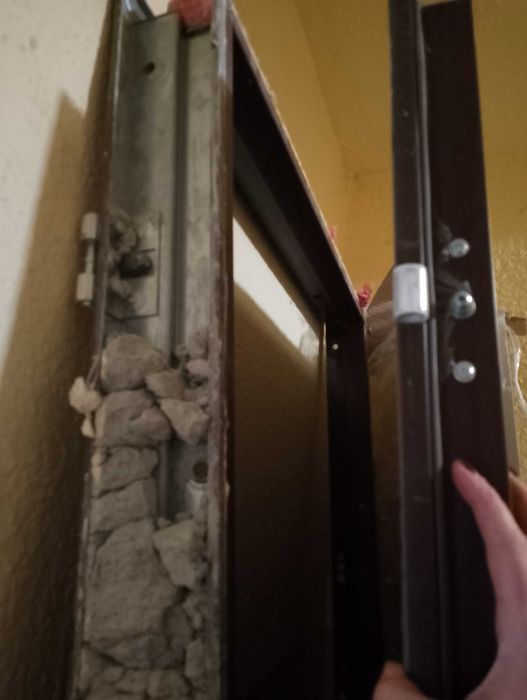 Sprzedam drzwi wejściowe cena do negocjacji