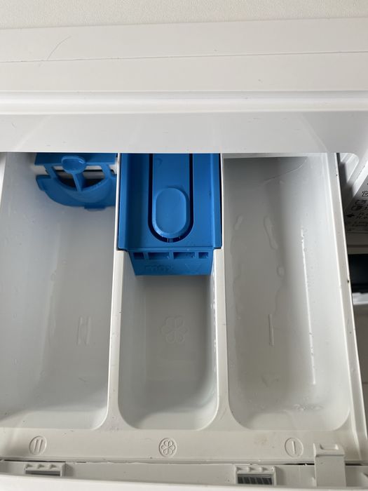 2 MAQUINAS BOSCH LAVAR E SECAR ROUPA sao duas maquinas bosch