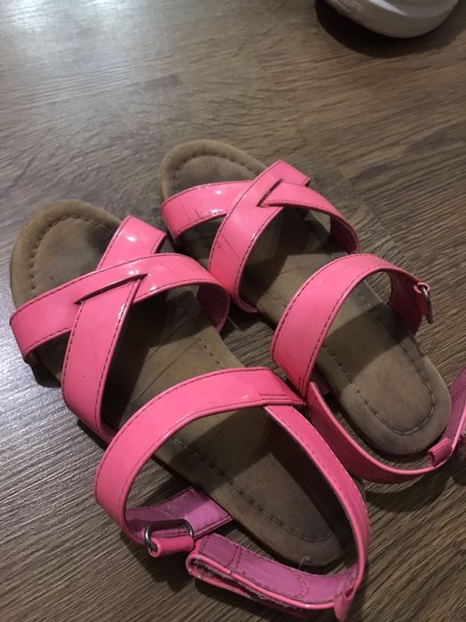 Босоніжки для дівчинки