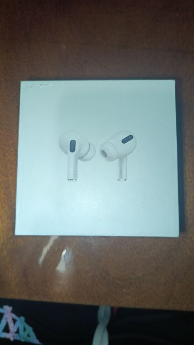 AirPods Pro навушники Apple
