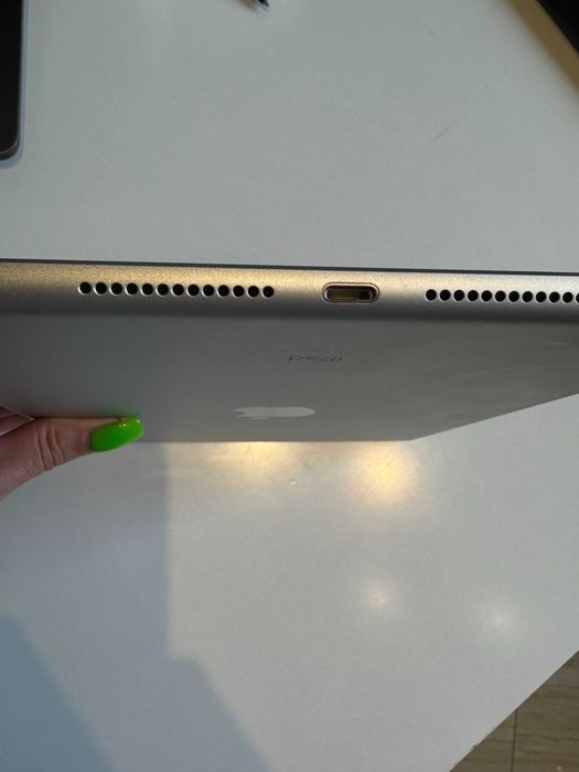iPad 7 10.2" 128GB Wi-Fi (A2197) | 94% Battery Health