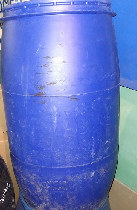 Beczka plastikowa 200l