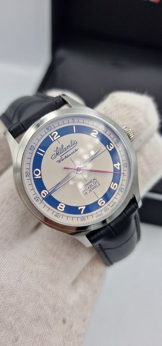 Atlantic Worldmaster Incabloc Mechanical Milano - ring- Swiss Made