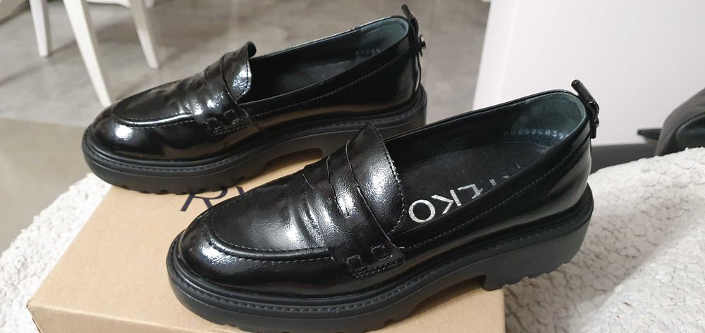 Loafersy Ryłko r.37