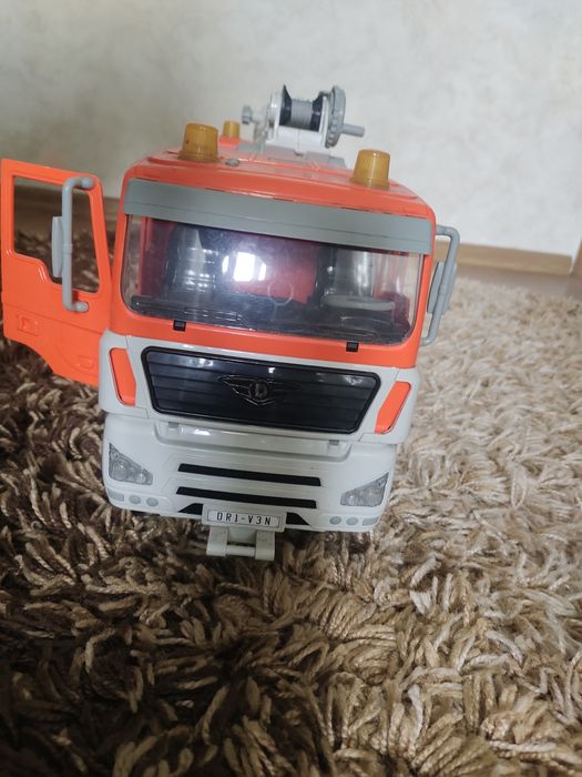 Автокран Driven by Battat Standard Series