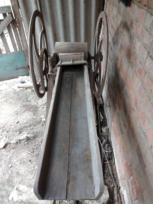 Продам січкарню .